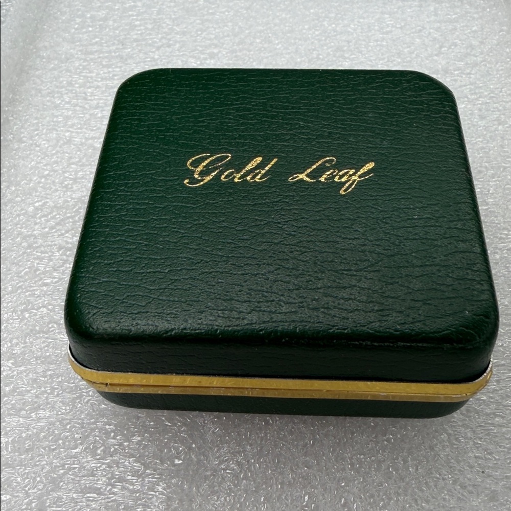 Vintage Gold Leaf Solid Presentation Box For Jewe… - image 2